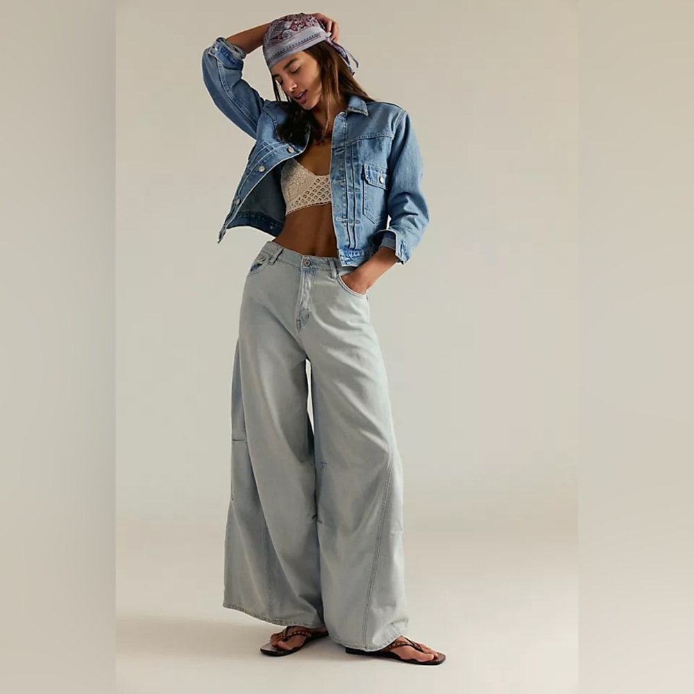 New Free People We The Free Westward Demi Barrel Jeans In Fade Into You